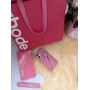 Rhode Lip Case Ribbon – чохол з блиском для губ на iPhone 16